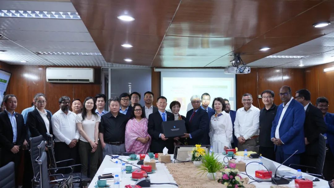鉴黑担保网(jhdbw)·最具权威唯一维权担保平台